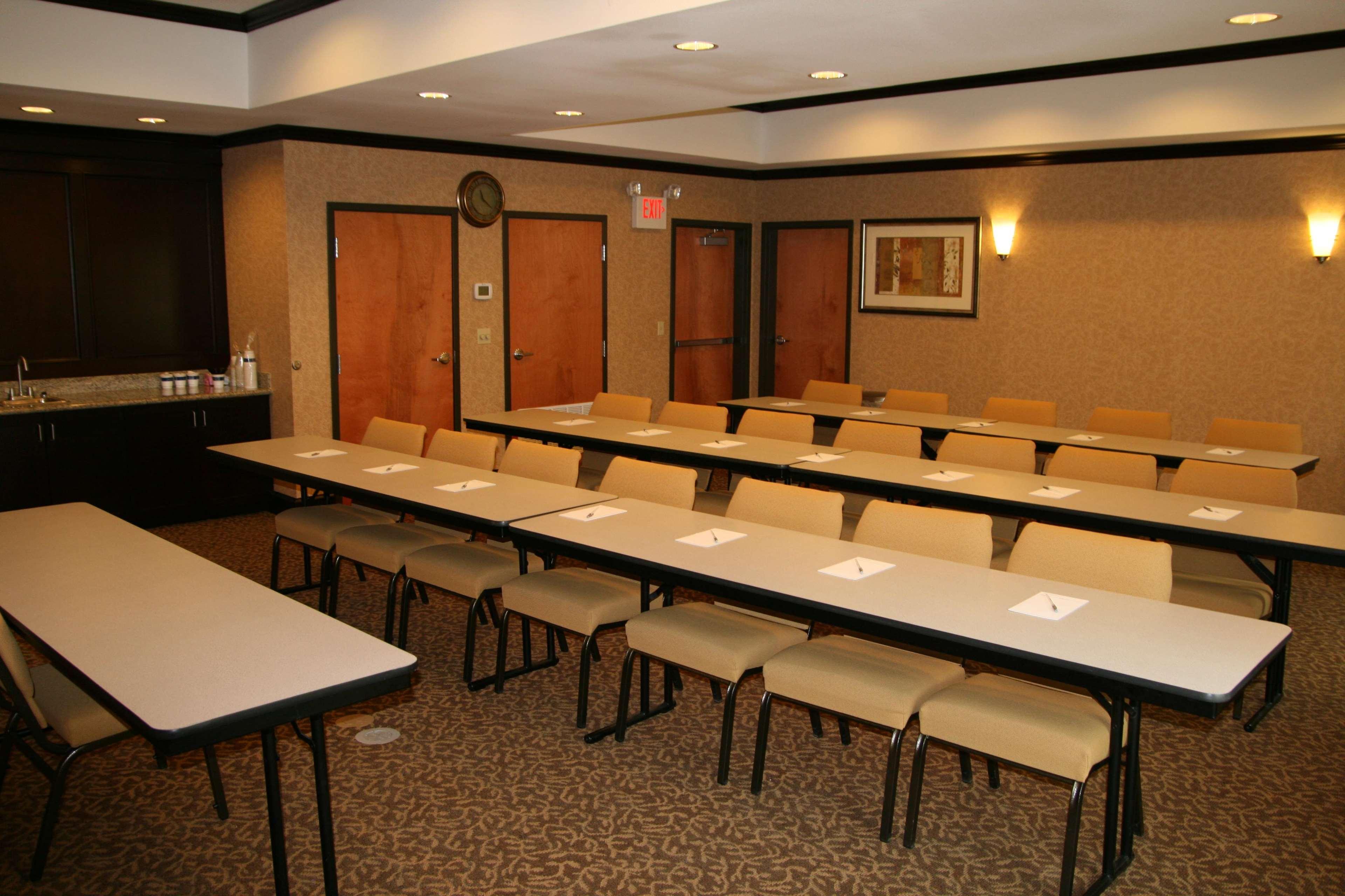 Hampton Inn & Suites Buffalo Ngoại thất bức ảnh